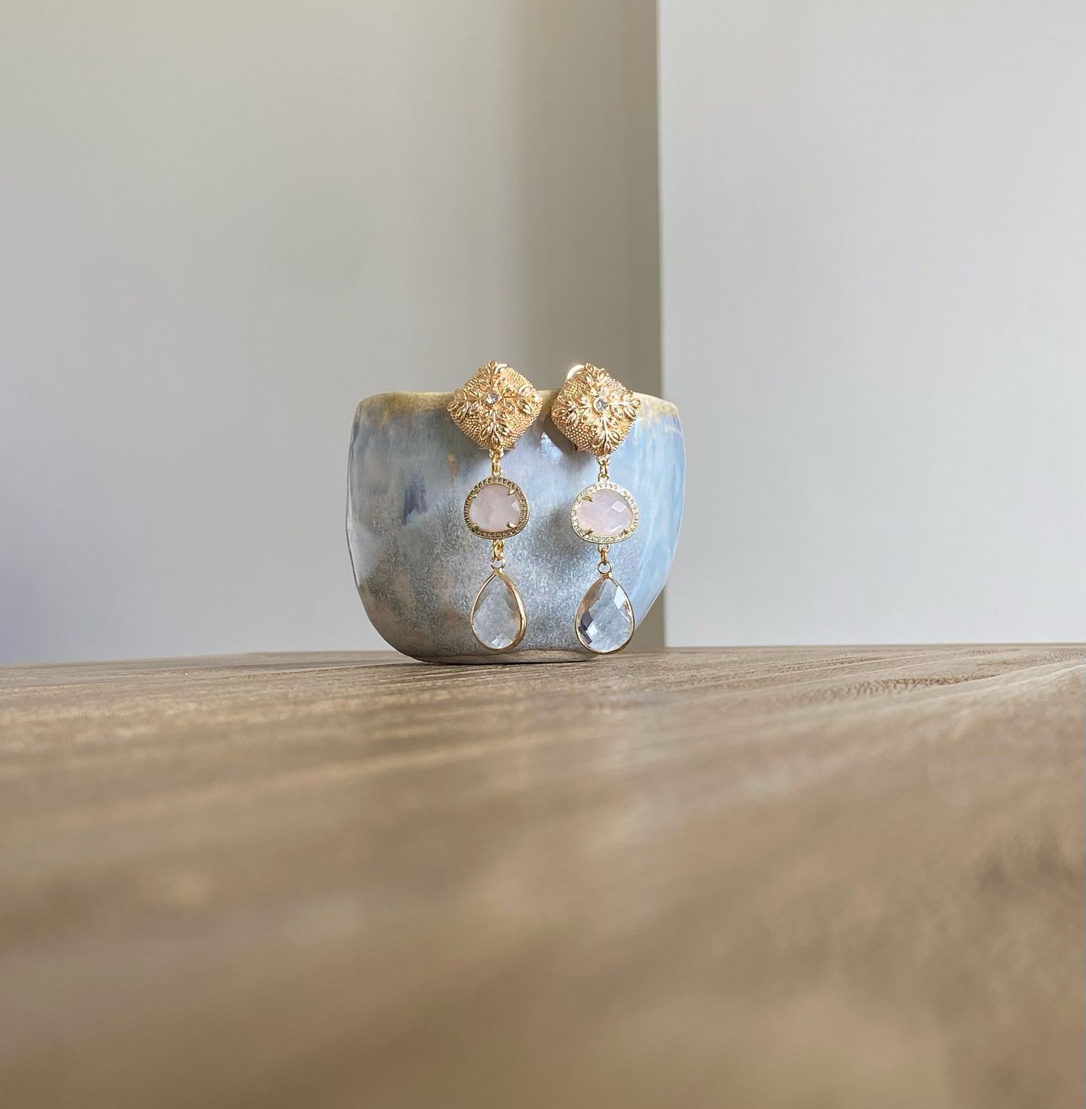 Aretes de compromiso exclusivos de diseñador